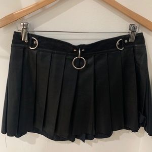 Current Mood blk vegan leather pleated skirt, XL